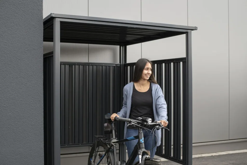 Westmann Fietsenstalling en overkapping Fieta, 180×203×210 cm, Antraciet – Staal met lamellenwanden
