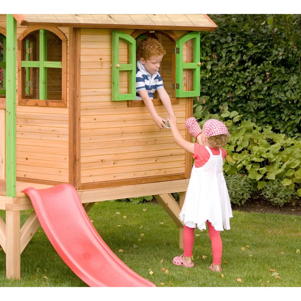 Tom Playhouse