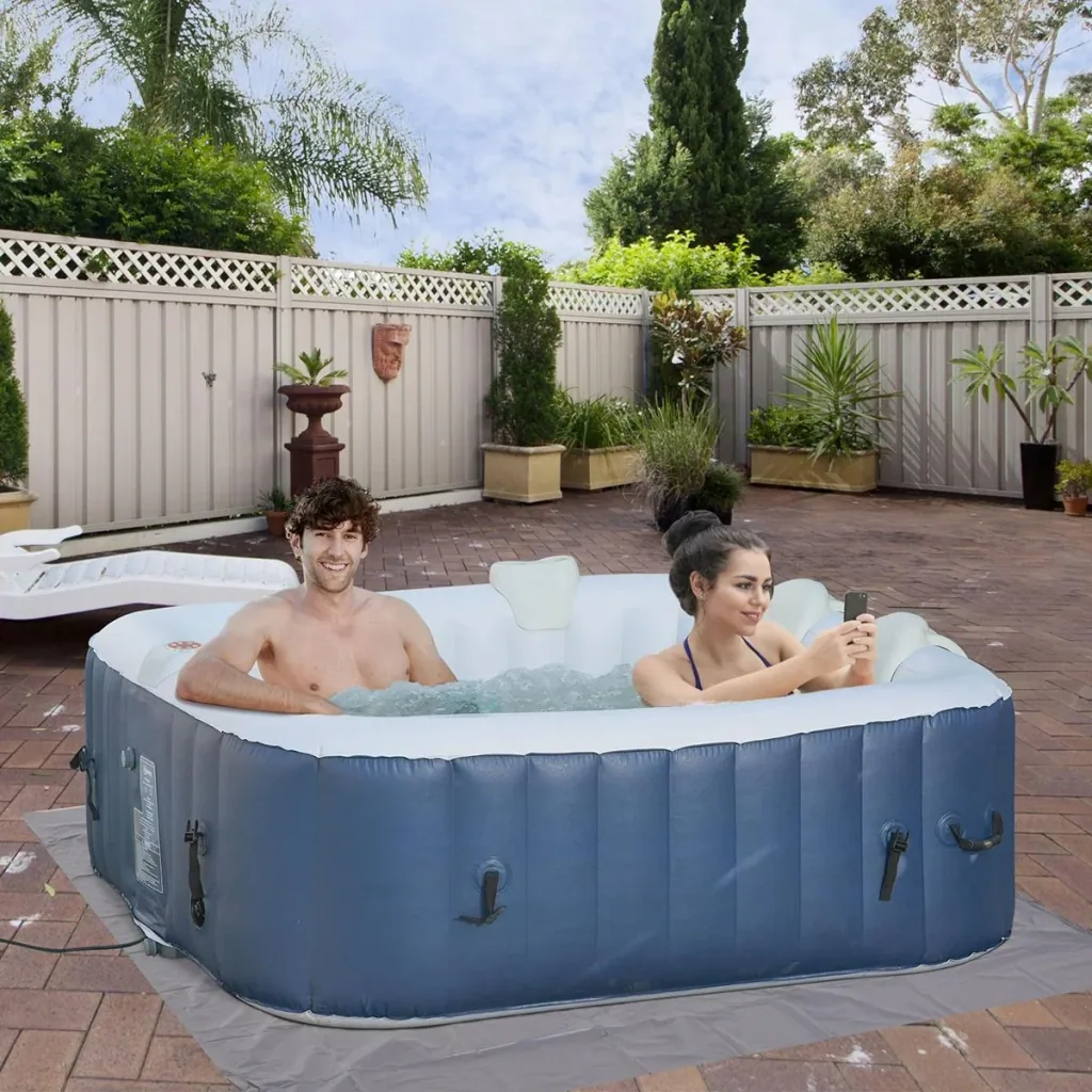 Whirlpool for 2-3 people white/blue