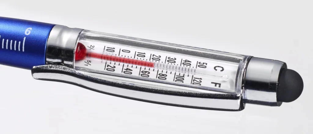 Ballpoint pen with thermometer