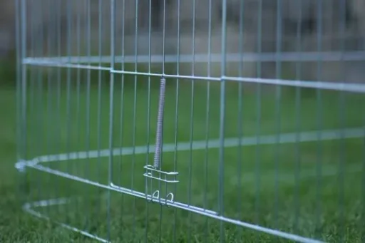 Outdoor enclosure with sun protection