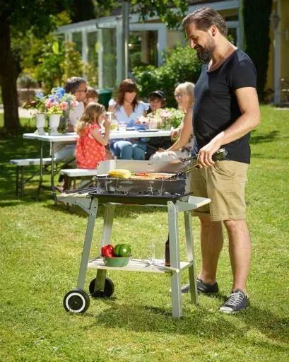 BBQ Grill - With wheels and worktop - 55x35cm