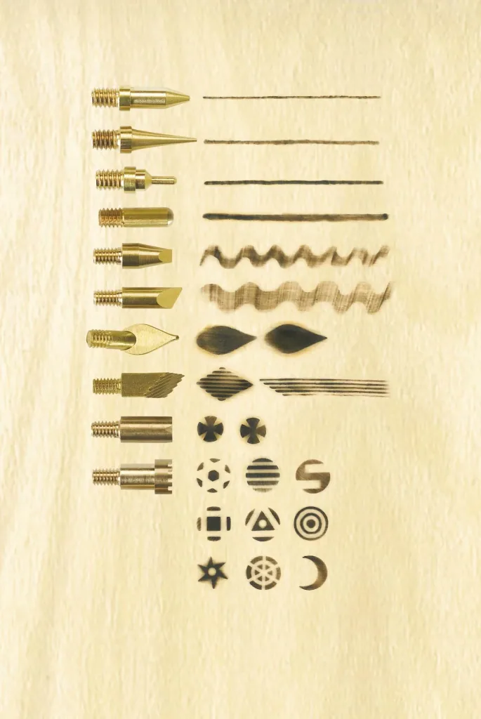 Pyrography set with on/off piston and 20 attachments
