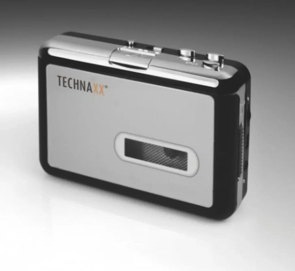 USB cassette player and digital converter including software