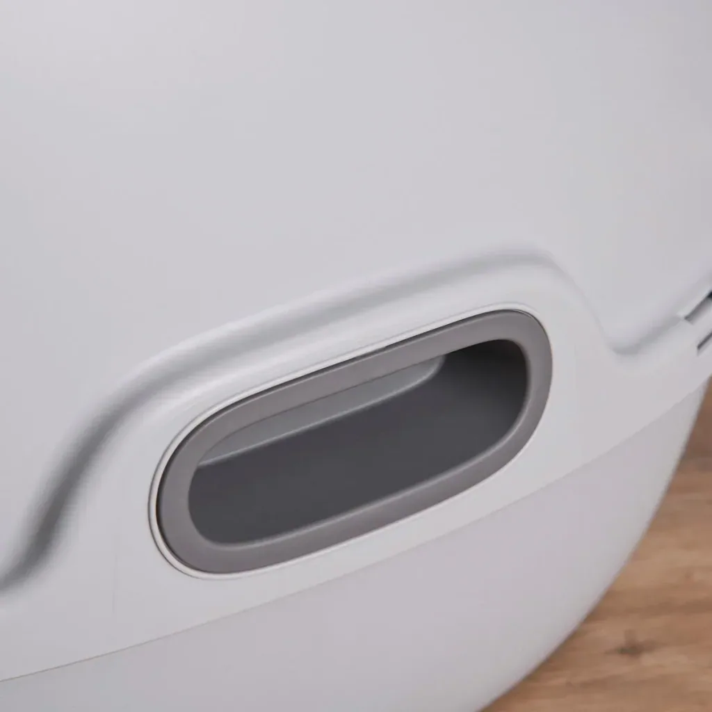 Cat litter box with cat flap blue