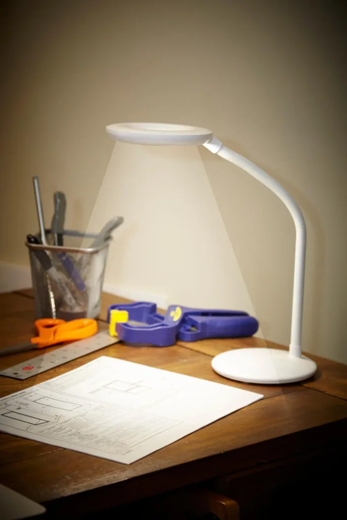 LED magnifying lamp “Magic Vision”, with stand, white