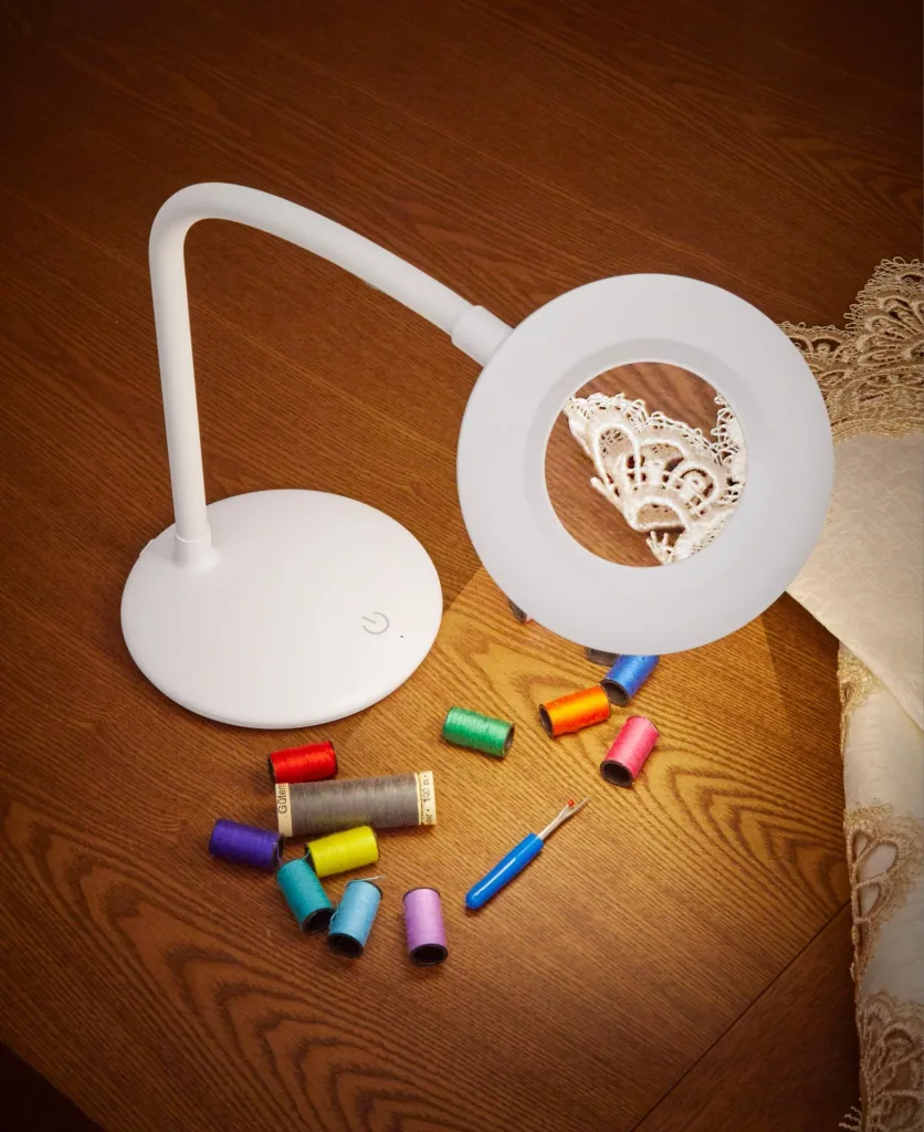 LED magnifying lamp “Magic Vision”, with stand, white