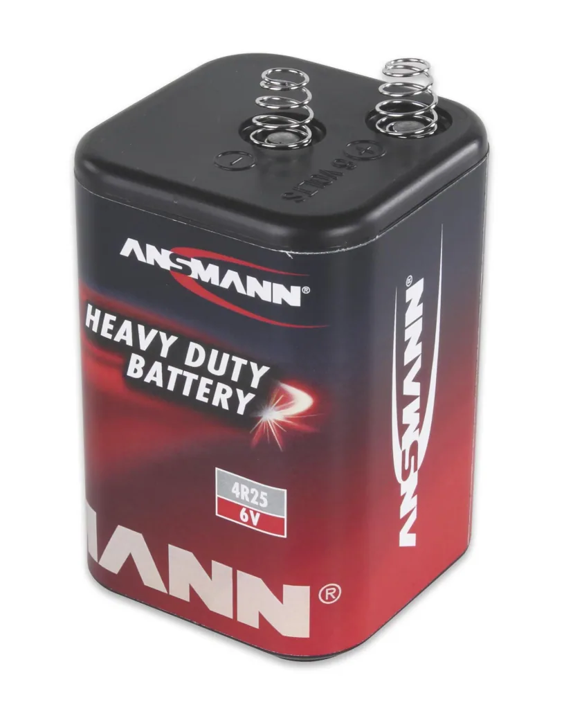 Zinc-carbon block battery 4R25, 6V