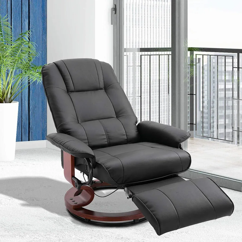 Relaxing chair with round wooden base