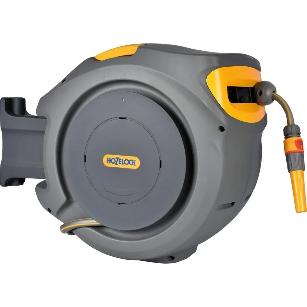 Automatic hose reel including 25 meter hose and free multifunctional sprayer - Starter Set