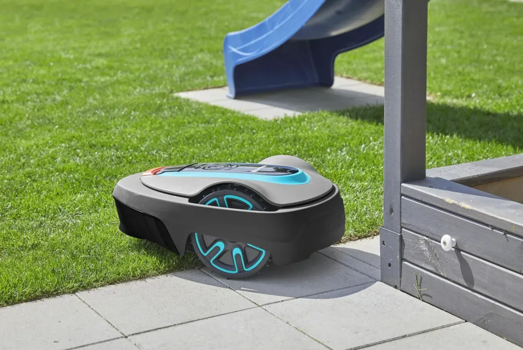 SILENO city robotic lawnmower 600 m²