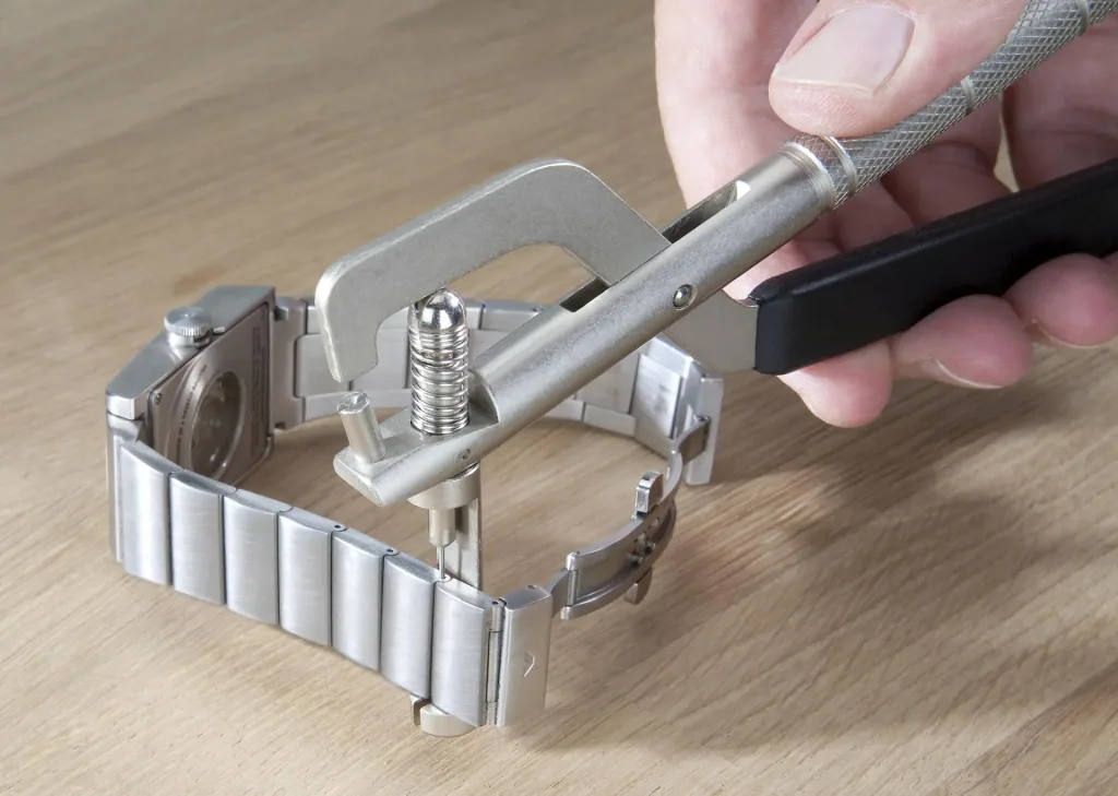 Pin remover pliers - easy changing of watch straps