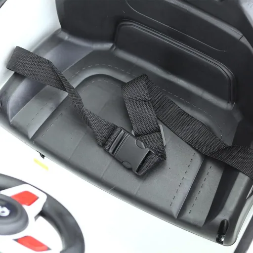 Children's car with remote control
