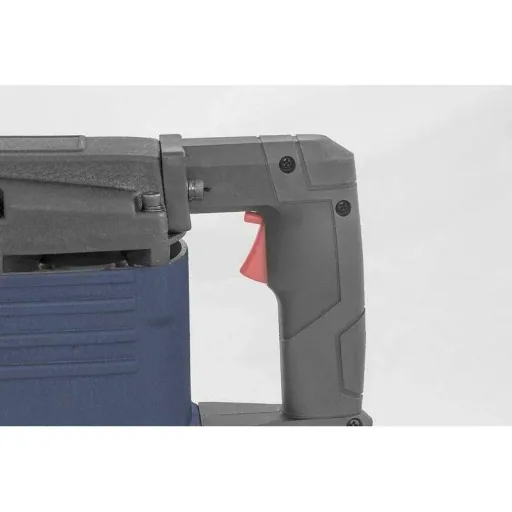 Demolition hammer MH1600 including chisel with additional pointed chisel