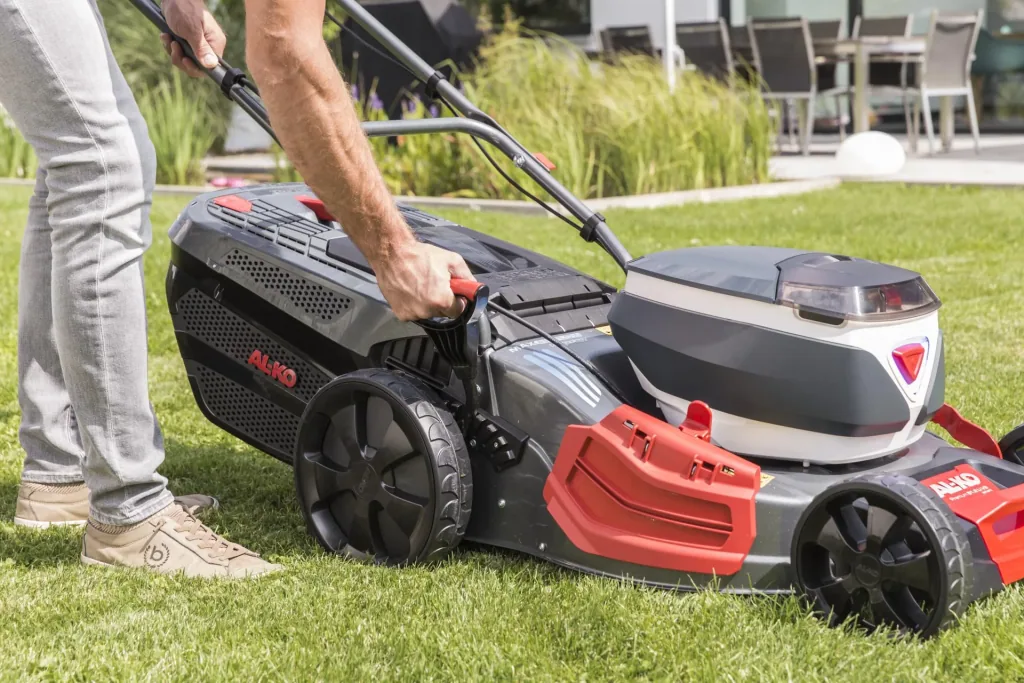 36 V ENERGY FLEX Cordless Lawnmower 512 Li VS-W Premium - incl. 2 batteries and charger