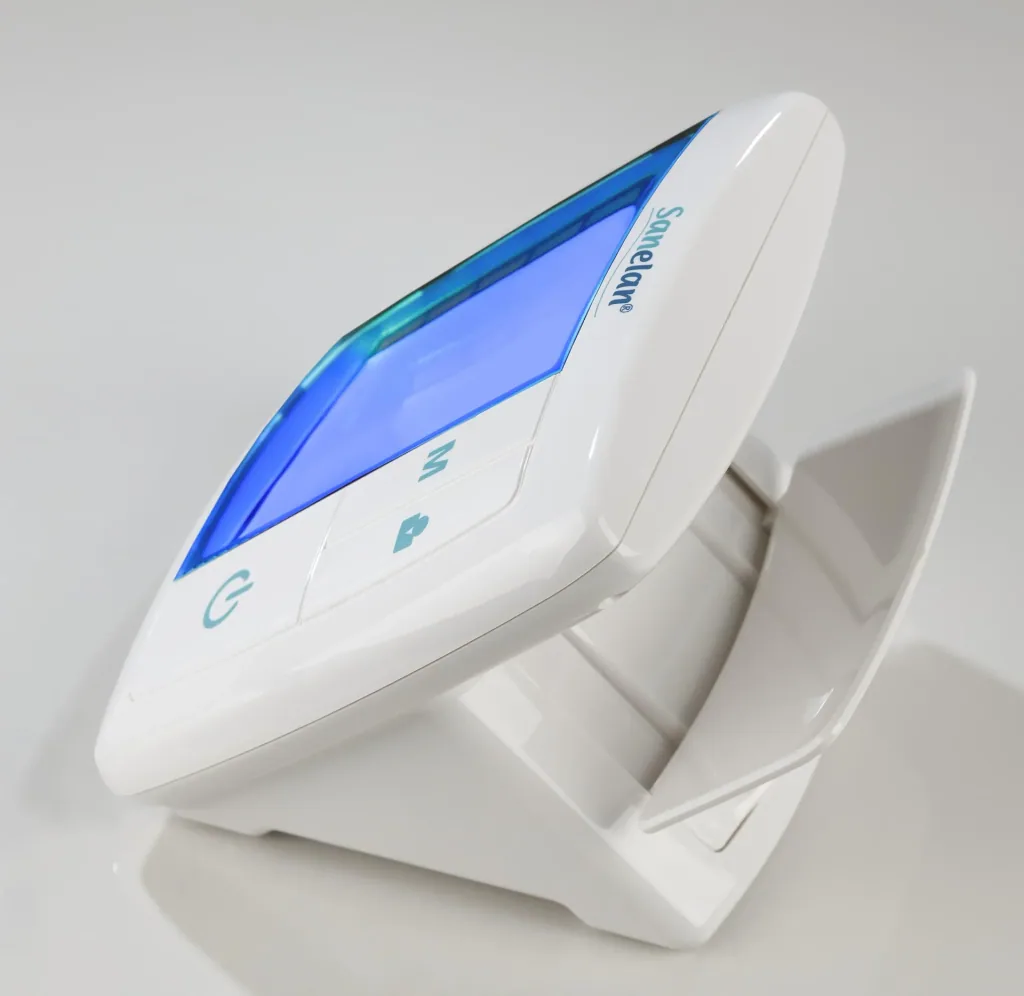Upper arm blood pressure monitor