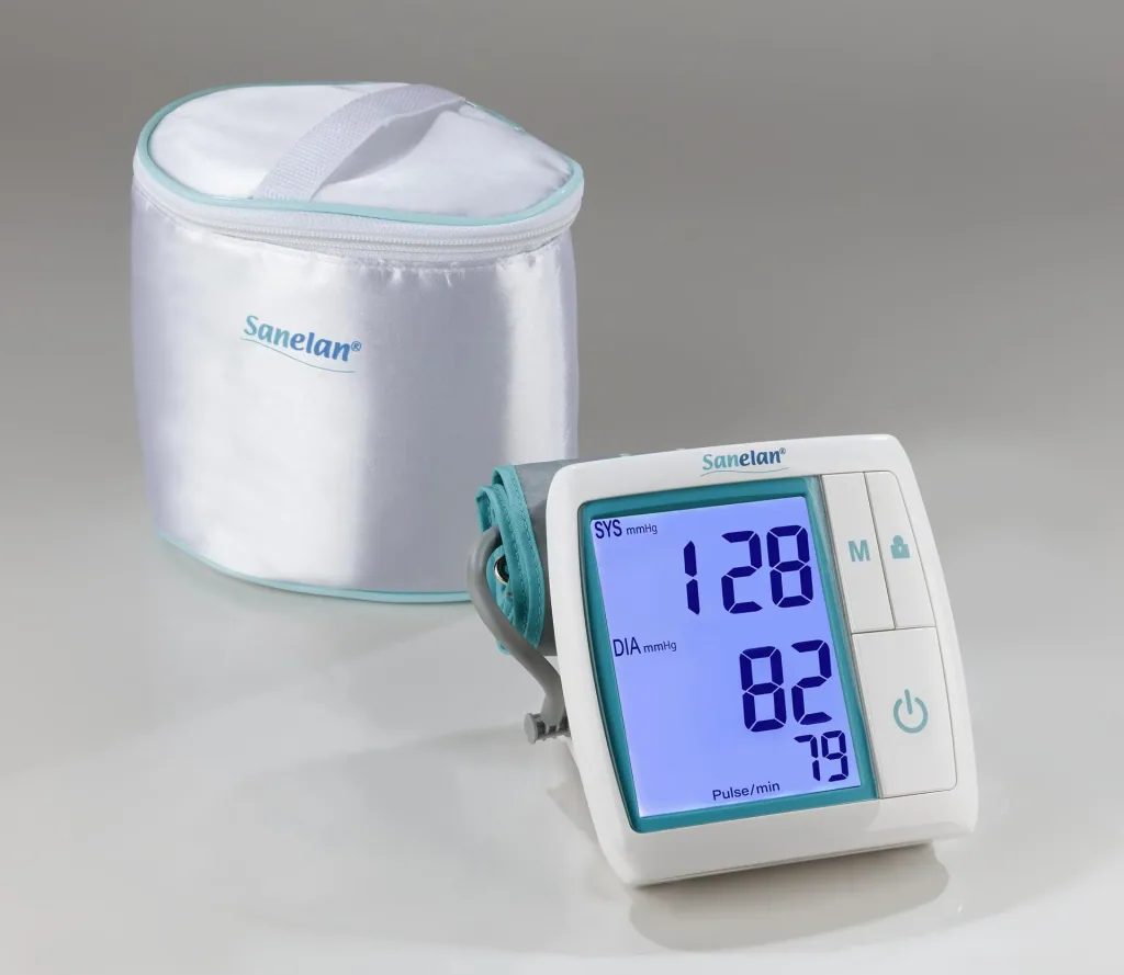 Upper arm blood pressure monitor