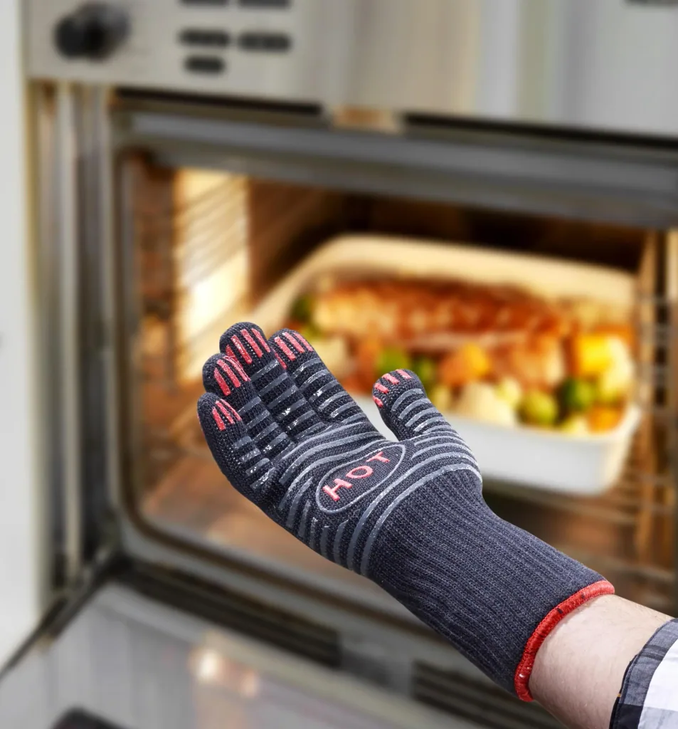 Grill and oven gloves