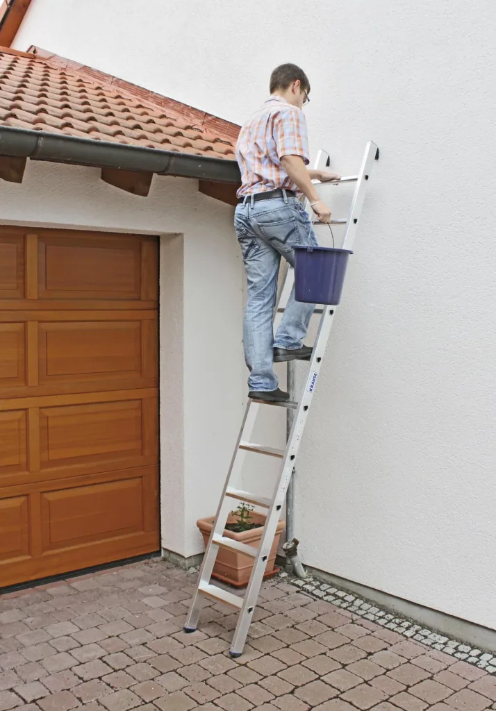 Lean-to ladder +S with 10 steps