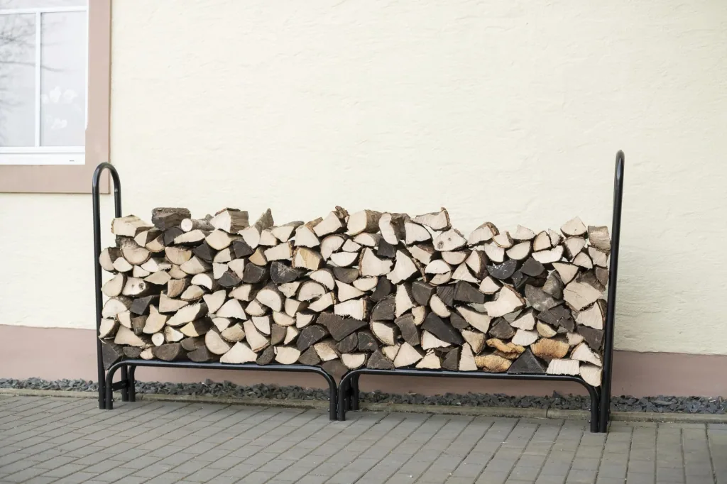 Brandhoutrek 1000 kg zwart, 244×25 cm – 2,4 m stalen rek met afdekking, weerbestendig