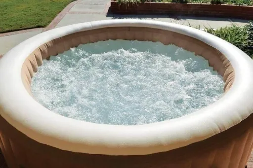 Bubble Jacuzzi with hard water