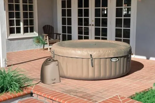 Bubble Jacuzzi with hard water
