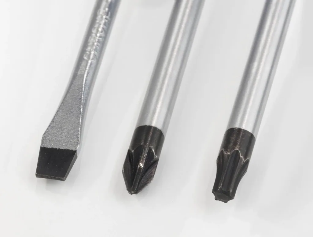 Screwdriver set 10-piece with magnetic tip