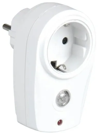 Adapter plug with twilight sensor