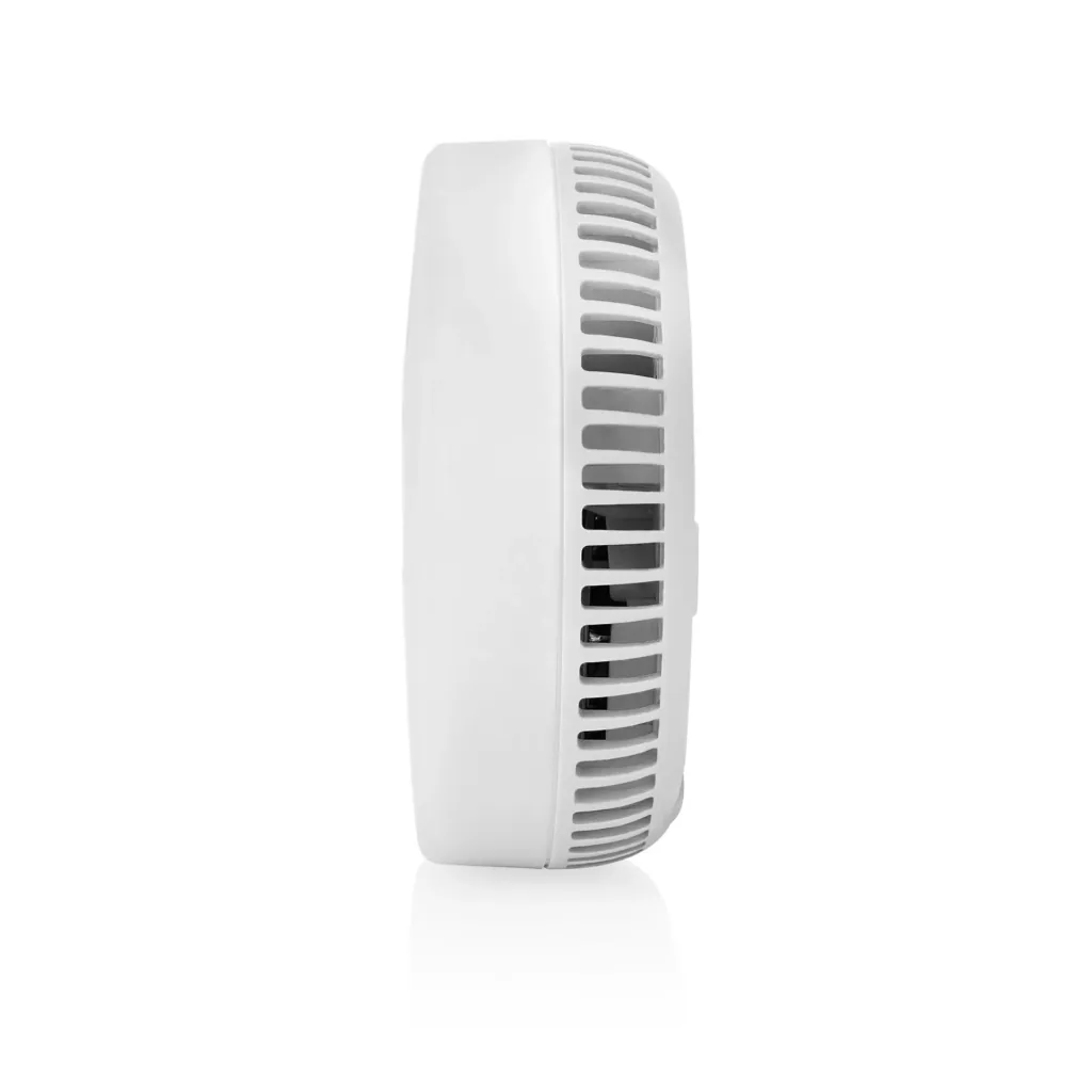 Smoke detector with replaceable 5-year battery