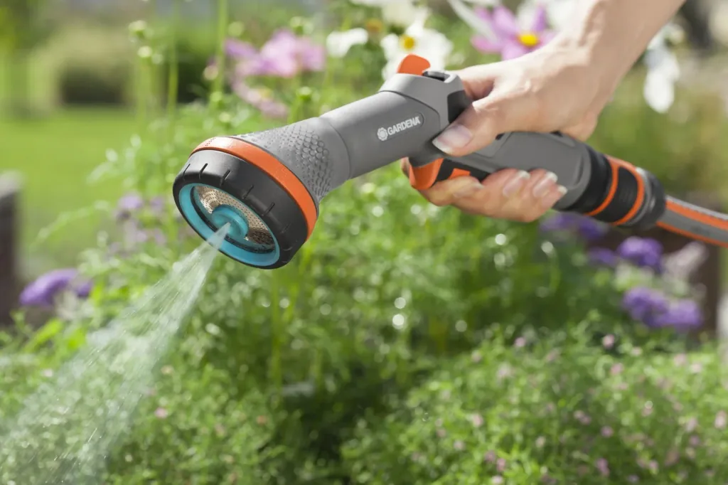 Comfort shower for sensitive plants