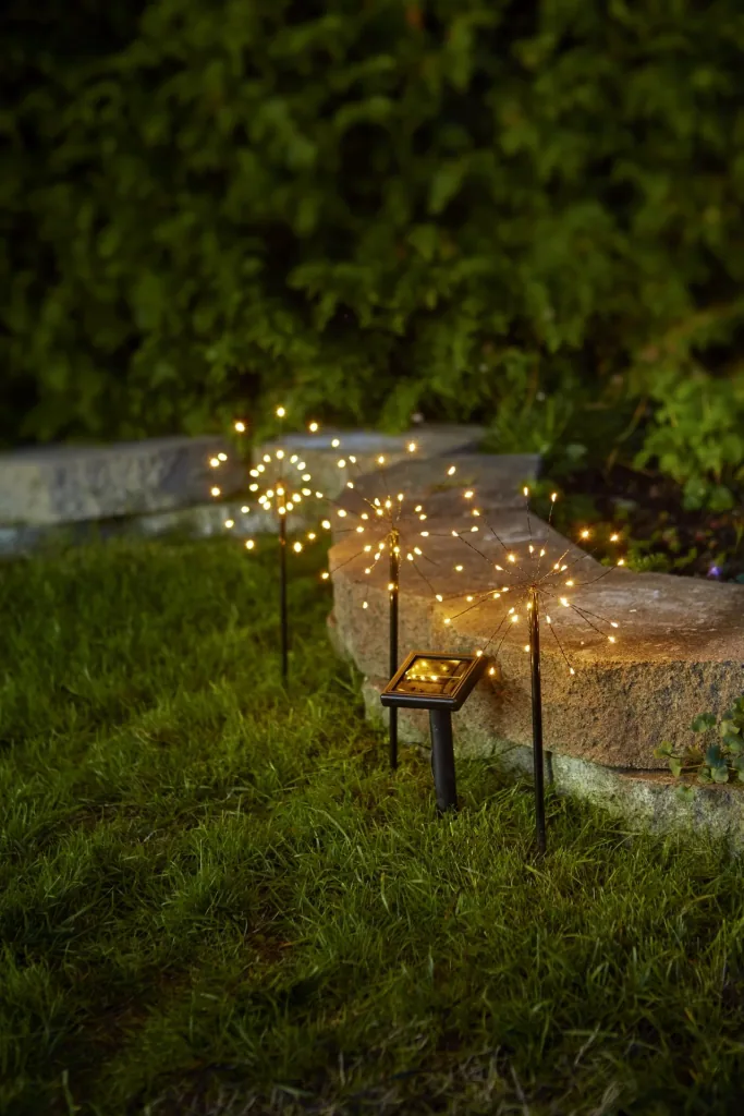 Solar rod "Firework" with 90 warm white LEDs in a set of 3