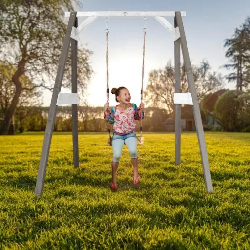 Single swing grey / white
