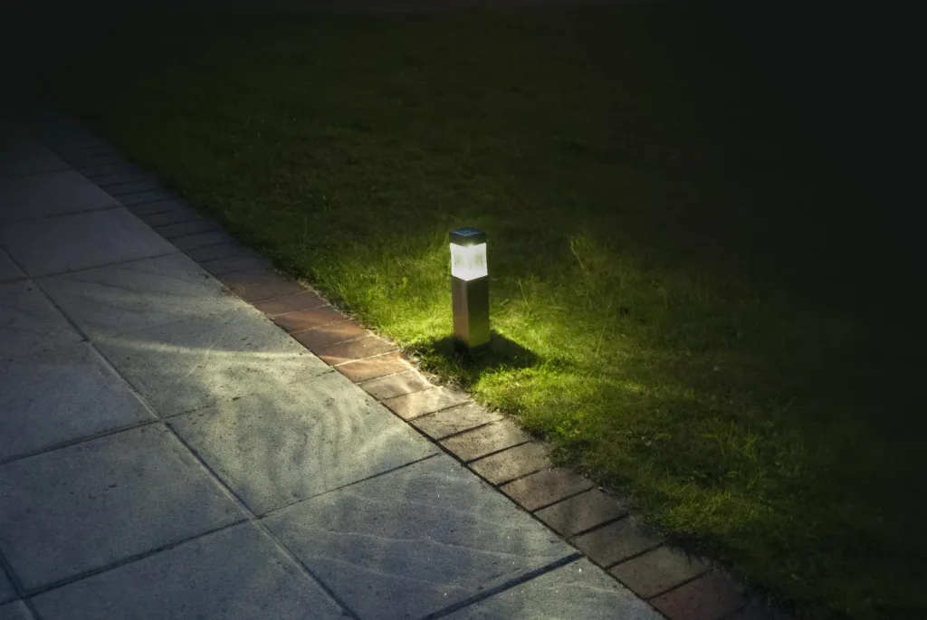 Solar stainless steel lights – 4 pieces