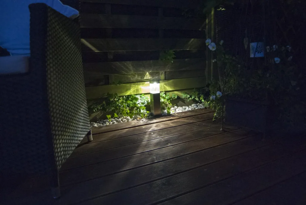 Solar stainless steel lights – 4 pieces