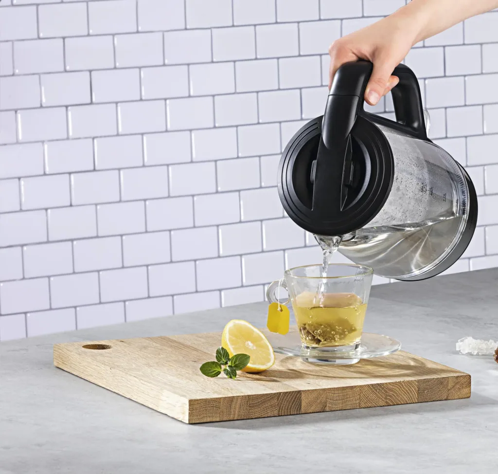 Glass kettle "cup by cup" 1.7 liters, 2200 W