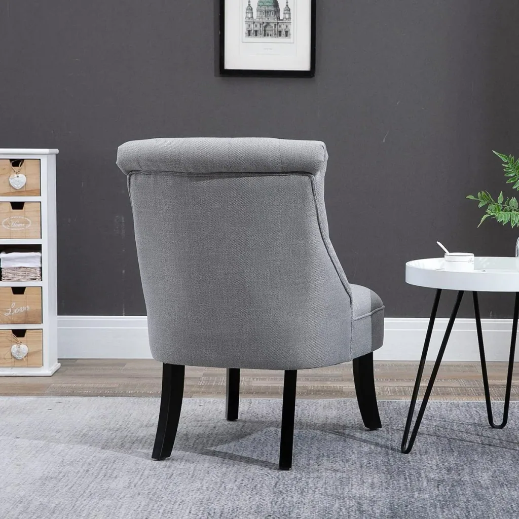 Relaxing chair with back cushion