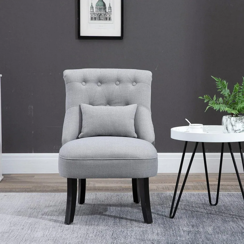 Relaxing chair with back cushion