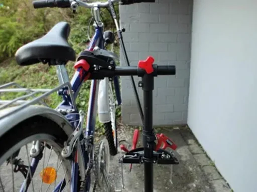 Bicycle repair stand professional with tripod