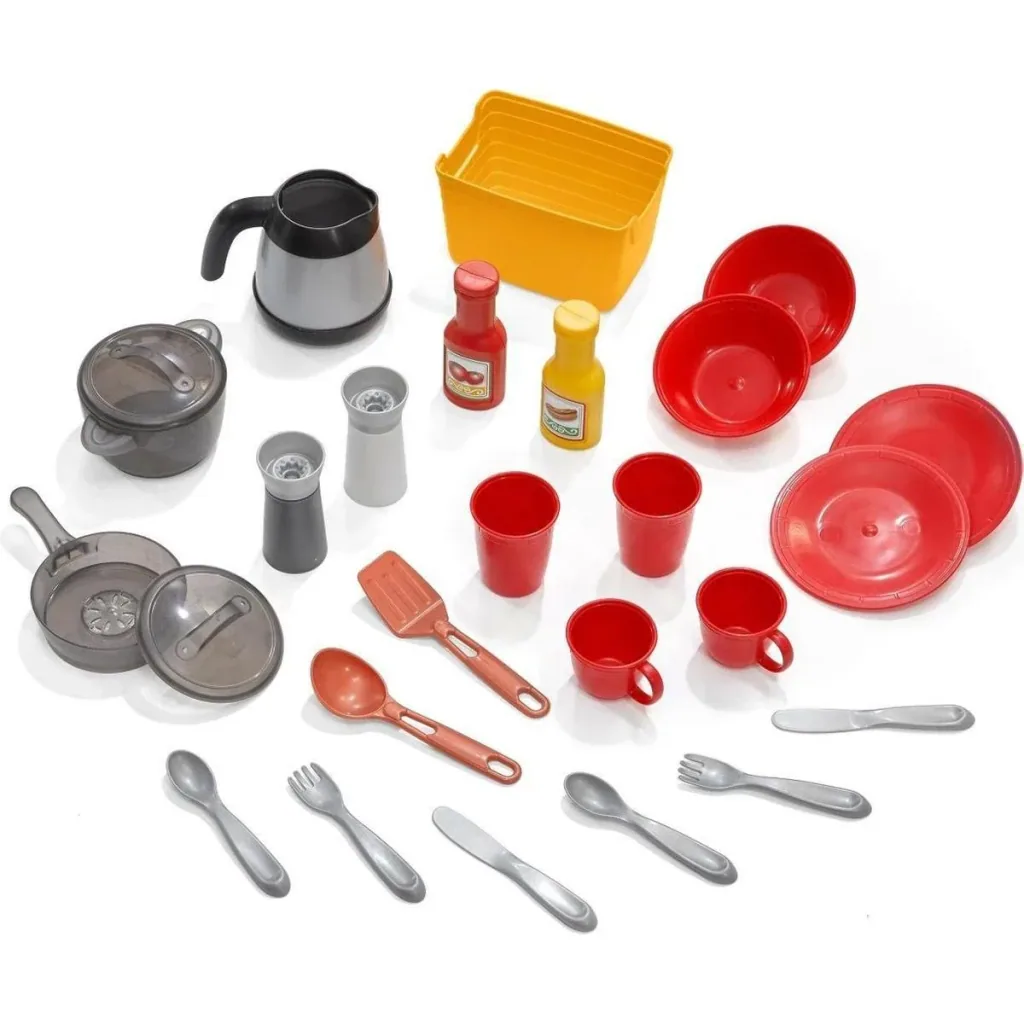 Little Cooks Kitchen play kitchen including 21-piece accessory set