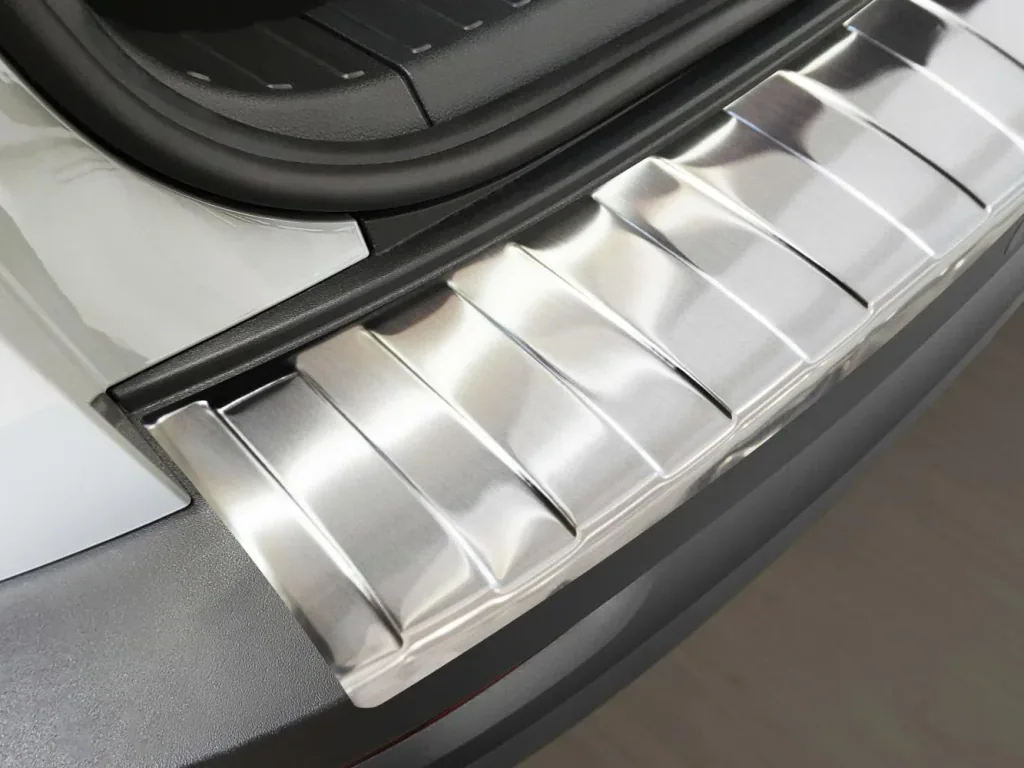 Stainless steel loading sill protection for Skoda Karoq Crossover from 2017>