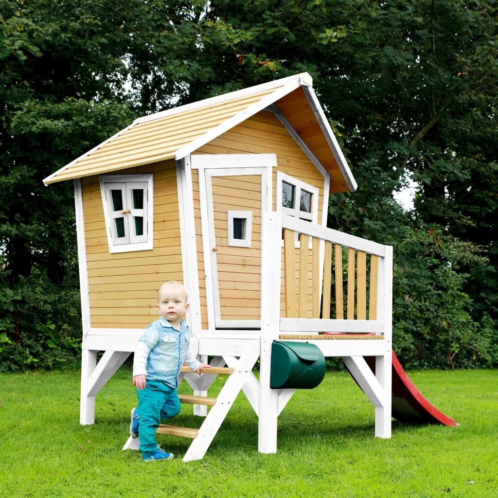 Robin Playhouse Brown/White - Red Slide