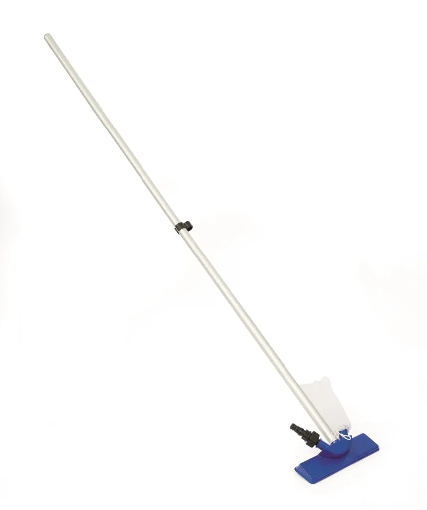 Pool cleaning set