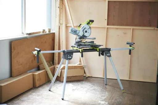 Mitre saw base, foldable