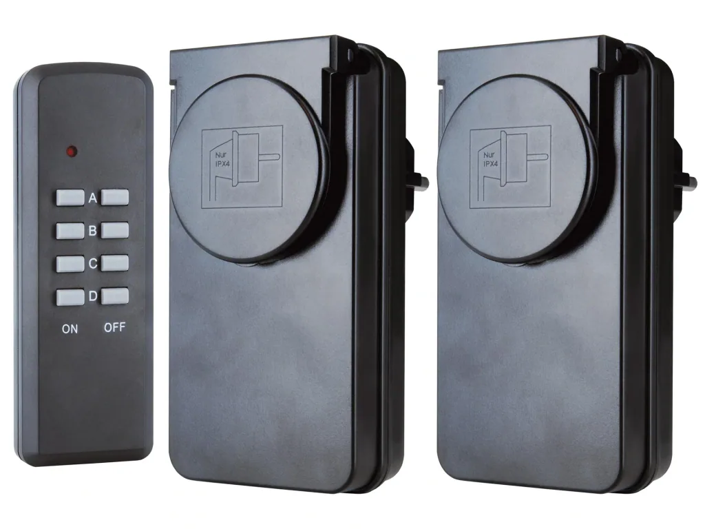 Set of 2 wireless sockets with remote control for outdoor use