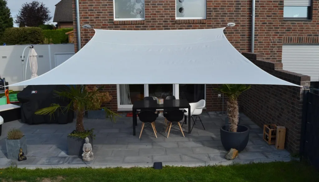 Square sun sail HDPE cream white 400 x 500 cm wind and water permeable