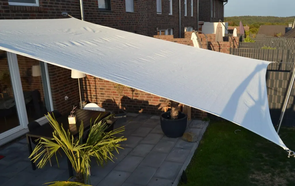 Square sun sail HDPE cream white 400 x 500 cm wind and water permeable