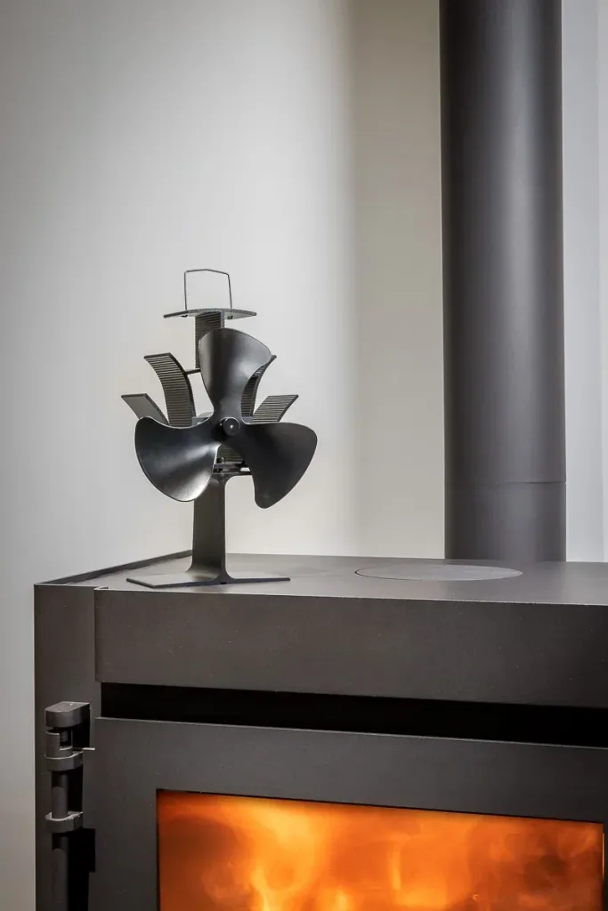 Kamin Vento 3