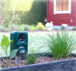 Solar universal animal deterrent with ultrasound & flash light