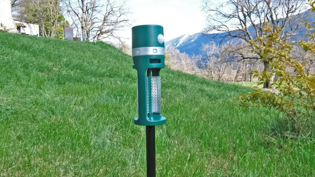 Zonne-energie universele dierenschrik "360° + reflector"