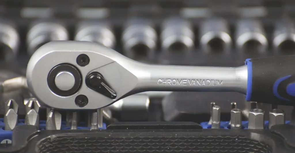 Socket and bit set 132 pieces